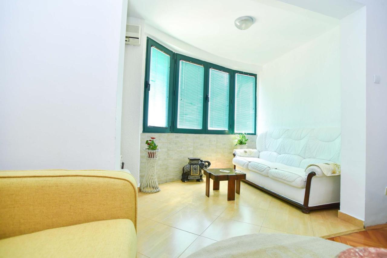 Super Komforan Apartman Dubovica Lux * Budva